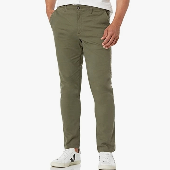 Amazon Essentials Straight-Fit 5-Pocket Stretch Twill Pant 42W 30L - Picture 1 of 6